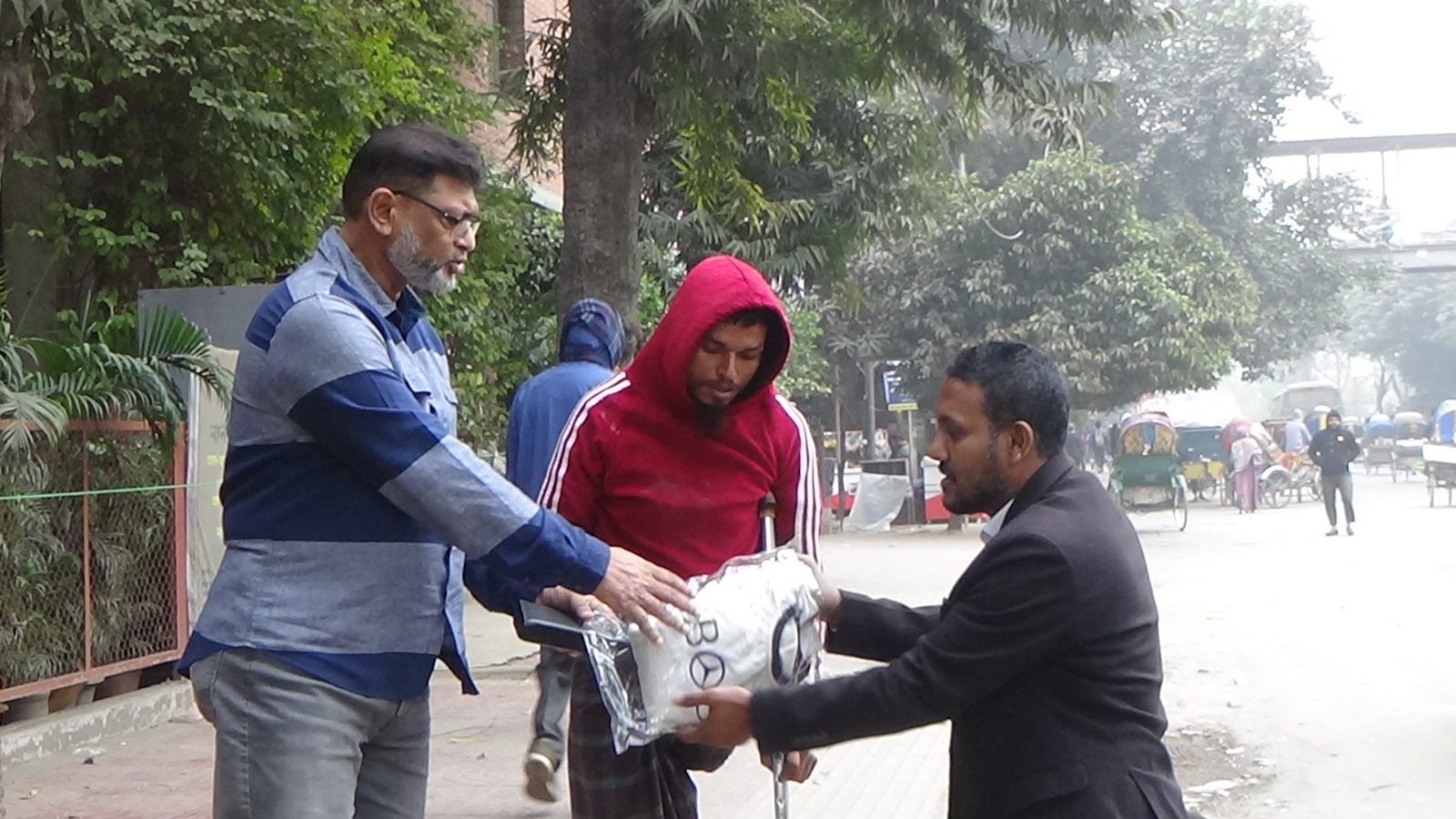 শীতার্তদের পাশে বাংলাদেশ দুর্নীতি প্রতিরোধ পরিষদ