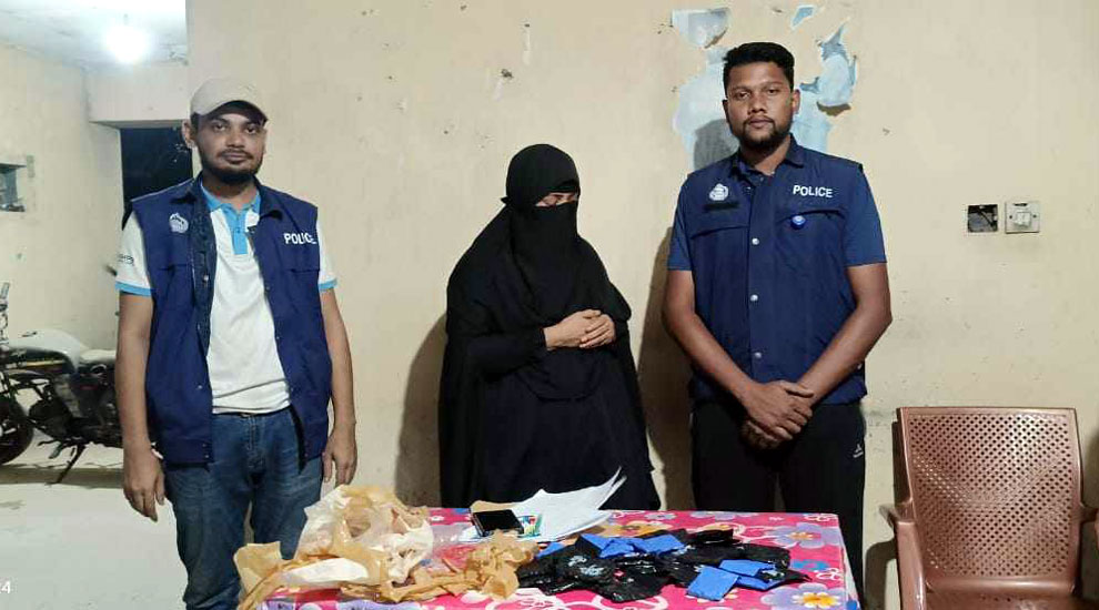 সিলেটের আয়েশার কাছ থেকে বিপুল পরিমাণে ইয়াবা উদ্ধার করেছে পুলিশ