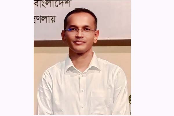 গোয়ালাবাজার ইউনিয়নে নতুন প্রশাসক রাজীব চক্রবর্তী