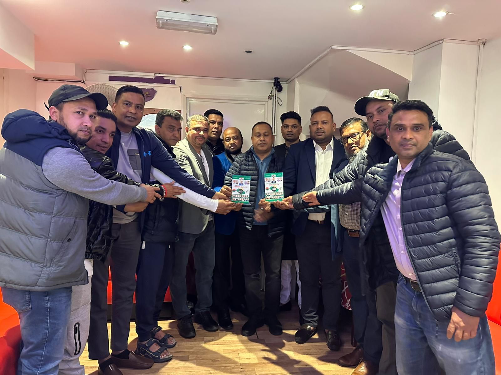 যুক্তরাজ্য যুবদলে স্থান পাওয়া ওসমানীনগরের নেতাদের মত বিনিময় ও  নৈশভোজ