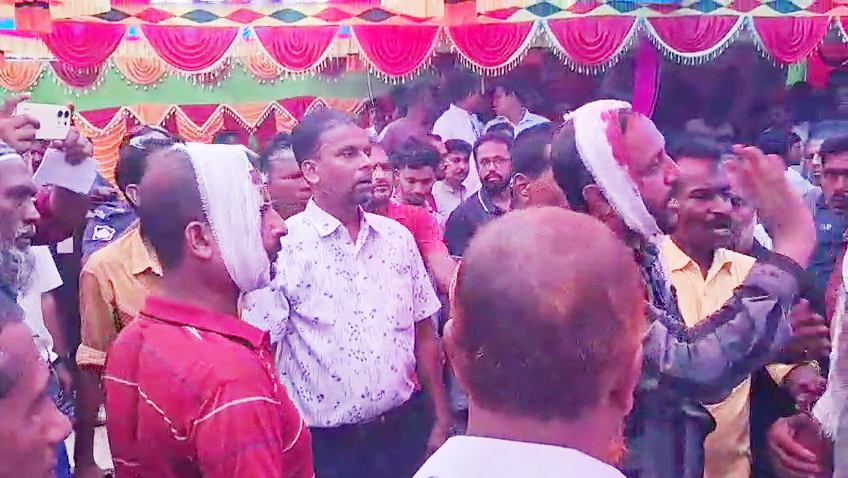  বিএনপির দুই পক্ষের সংঘর্ষে সম্মেলন স্থগিত, আহত ৩০