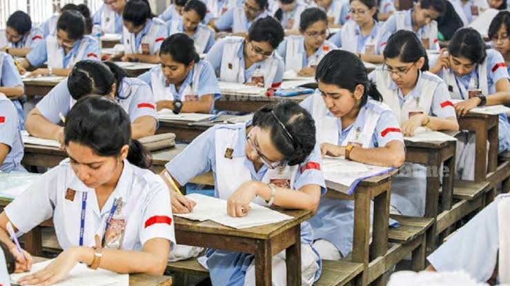 মঙ্গলবারের এইচএসসি পরীক্ষা স্থগিত