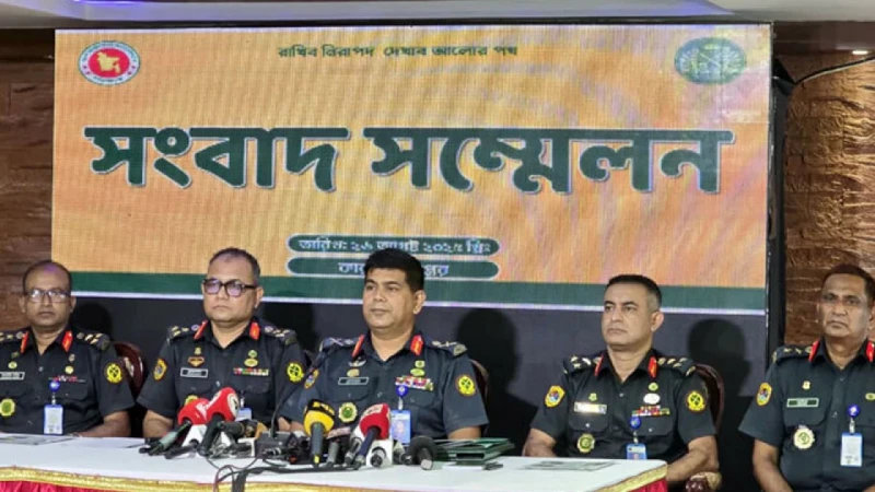 জানালেন কারা মহাপরিদর্শক  কারাগারের ৭০০ বন্দী এখনো পলাতক