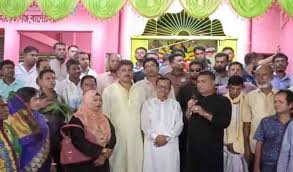 মোরেলগঞ্জে শারদীয় দুর্গাপূজায় ভক্ত-শুভানুধ্যায়ীদের ভিড়, জেলা বিএনপির বিশেষ নজরদারি