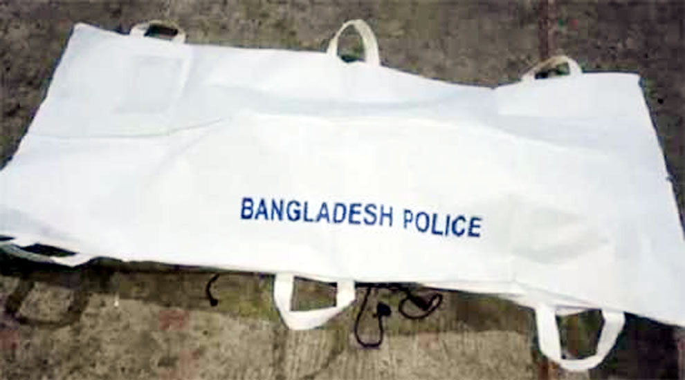 শান্তিগঞ্জে চলন্ত সিএনজি থেকে পড়ে প্রাণ গেল কিশোরীর