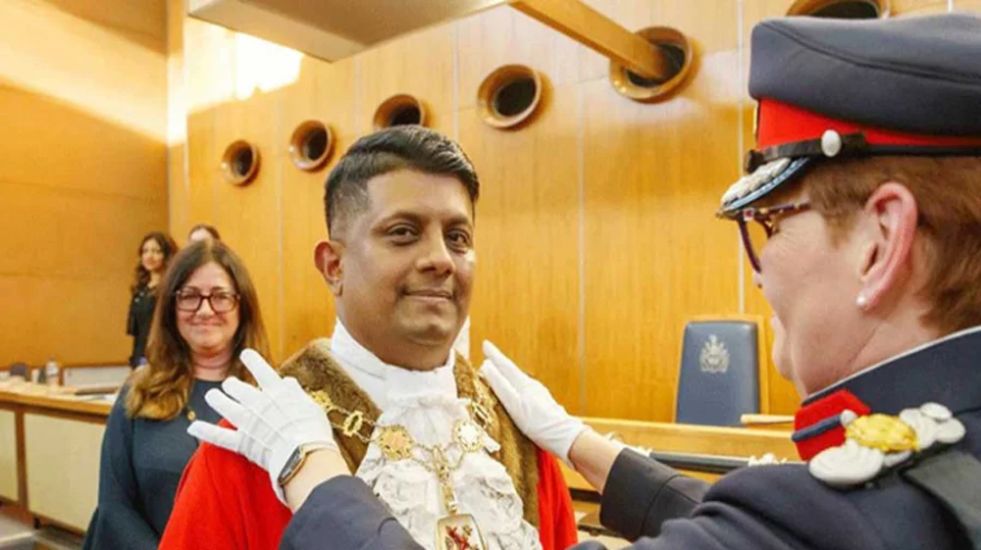 বাংলাদেশি ৪১ আত্মীয়কে ভিসা পাইয়ে দিতে জাল চিঠি লন্ডন মেয়রের