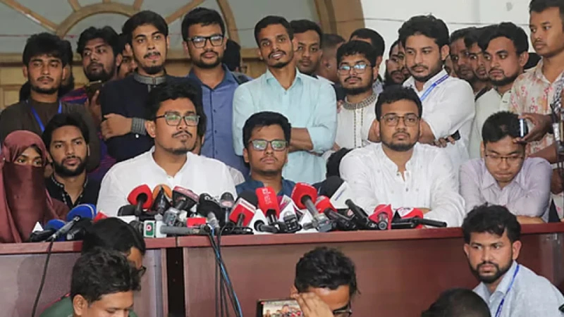 ভিপি নয়, বন্ধু হিসেবে থাকতে চাই: সাদিক কায়েম