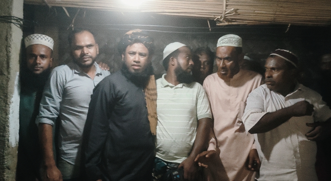 দোয়ারাবাজারে মাদক ও জুয়ার বিরুদ্ধে এলাকাবাসীর বিক্ষোভ
