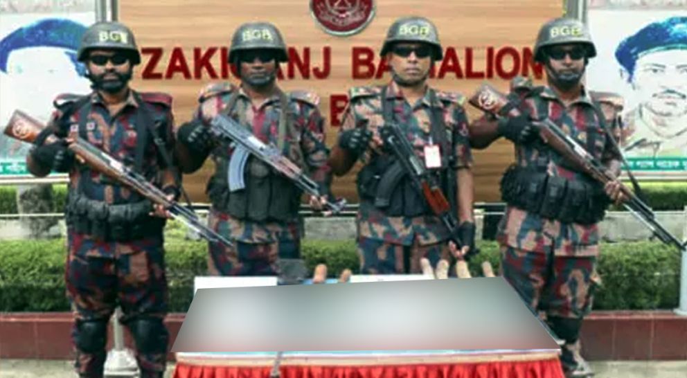 সিলেটে অস্ত্রসহ ১৬ লাখ টাকার চোরাইপণ্য ধরলো বিজিবি
