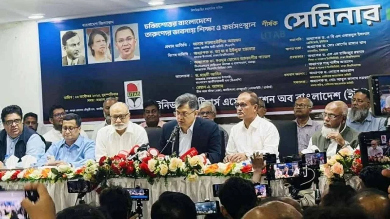 রাজনীতিতে মনে মনে সুখ অনুভব করলে অসুবিধা নেই: সালাহউদ্দিন আহমদ