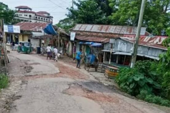 ধর্মপাশায় সড়ক জনপদের ১০ কিলোমিটার রাস্তার বেহাল দশায় জনগণের ভোগান্তি ১৩ কোটি টাকা অনুমোদন