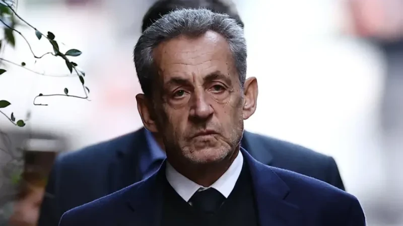 ফ্রান্সের সাবেক প্রেসিডেন্ট নিকোলাস সারকোজি কারাগারে