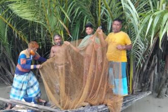 সুন্দরবনের কচিখালীতে অবৈধ মাছ ধরার সময় কুখ্যাত জেলে লিটন মাতুব্বরসহ ৪ জন আটক 