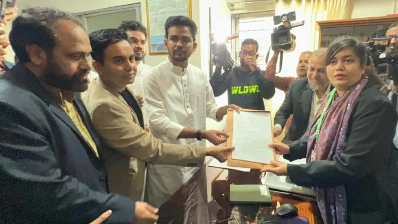 ঢাকা-১০ আসন মনোনয়ন ফরম সংগ্রহ শেষে যা বললেন আসিফ