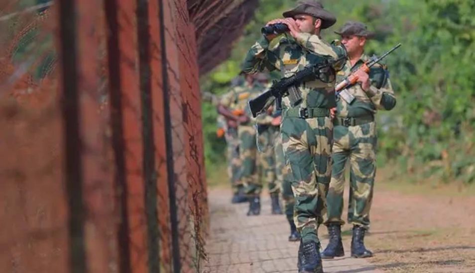 ১১ মাসে সীমান্তে ৩০ বাংলাদেশিকে গুলি করে হত্যা করেছে ভারতের সীমান্ত রক্ষা বাহিনী বিএসএফ