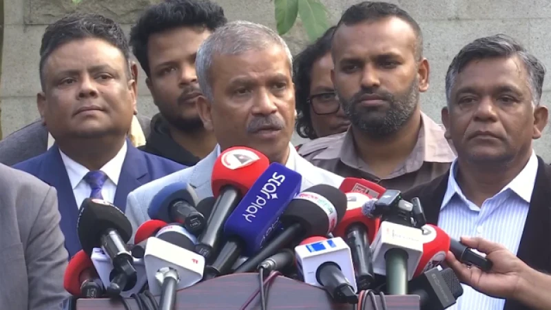 ভারতে না খেলার সিদ্ধান্তে অনড় বাংলাদেশ ক্রিকেটারদের সঙ্গে বৈঠকের পর ক্রীড়া উপদেষ্টা