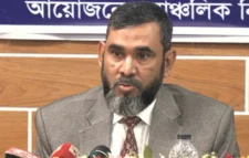 ভোটকেন্দ্রে মোবাইল নিতে পারবেন সাংবাদিক ও পর্যবেক্ষকরা জানালেন ইসি সানাউল্লাহ