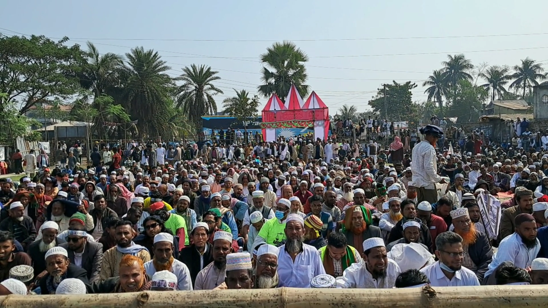 ৭৫ জন বিএনপি নেতা-কর্মী আনুষ্ঠানিকভাবে জামায়াতে যোগদান
