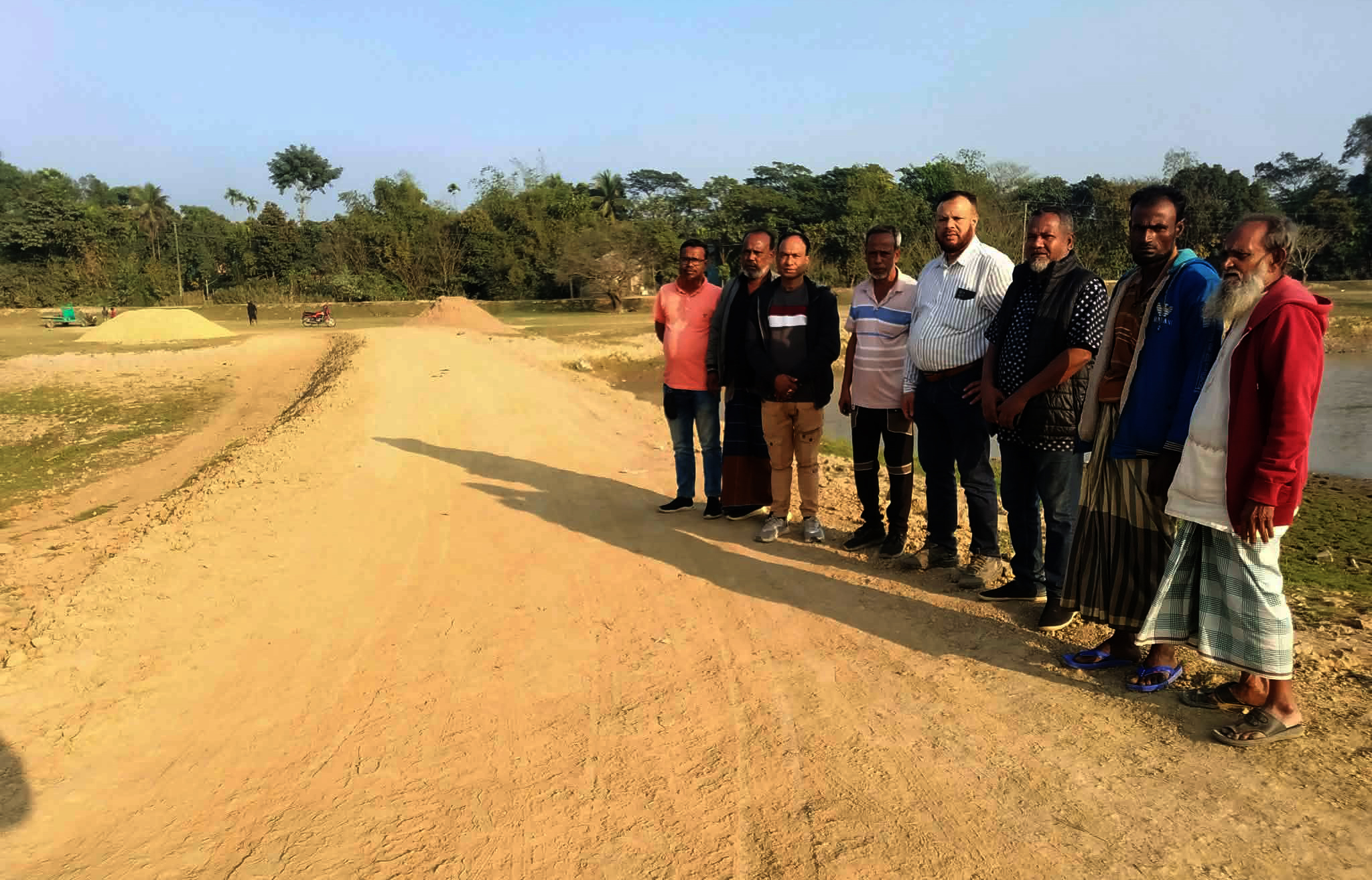 জগন্নাথপুরে টাকার অভাবে থমকে গেছে বাঁধের কাজ, চিন্তায় কৃষক
