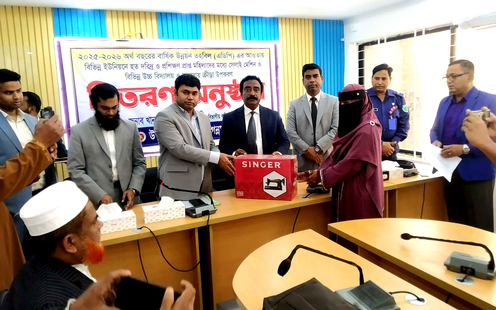 দেশকে বদলাতে হলে আগে নিজেকে বদলাতে হবে, সিলেট বিভাগীয় কমিশনার