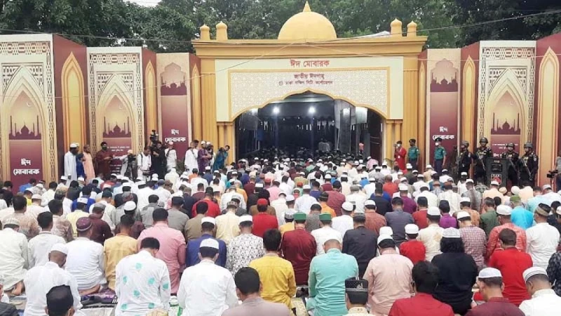 প্রধান জামাত জাতীয় ঈদগাহে, বায়তুল মোকাররমে ৫ জামাত