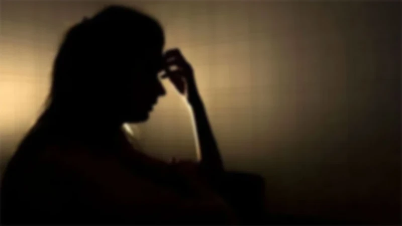 সিঙ্গাপুর প্রবাসীকে বিয়ের দাবিতে অনশনে সৌদি প্রবাসীর স্ত্রী