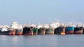 জ্বালানির অভাবে অলস শত শত লাইটার জাহাজ, বিপর্যয়ের মুখে শিল্পখাত