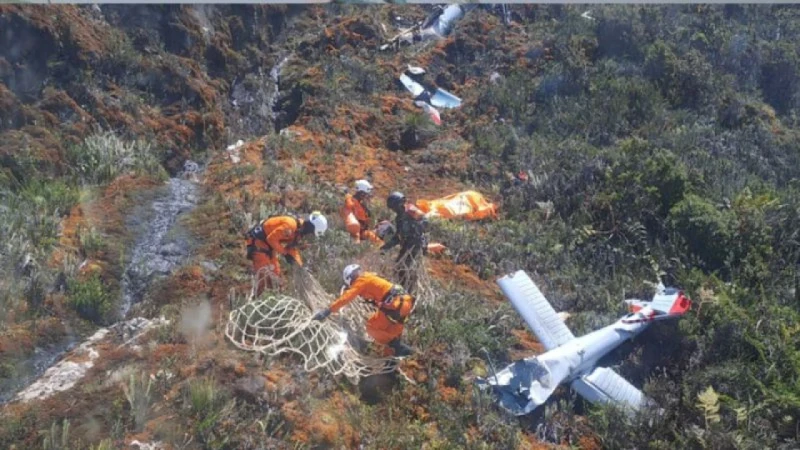 ইন্দোনেশিয়ায় হেলিকপ্টার বিধ্বস্তে ৮ আরোহীর সবাই নিহত