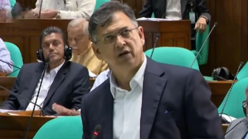 সাবেক ক্রীড়া উপদেষ্টা গায়ের জোরে বিসিবি দখল করেছিল: সংসদে স্বরাষ্ট্রমন্ত্রী