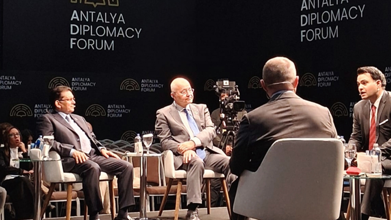 রোহিঙ্গা সংকটের স্থায়ী সমাধান রাখাইন রাজ্যেই নিহিত : পররাষ্ট্রমন্ত্রী