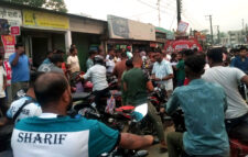 জগন্নাথপুরে তেলের দোকানে মোটরসাইকেলের দীর্ঘ লাইন