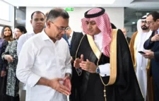প্রধানমন্ত্রীর সঙ্গে ওআইসিভুক্ত দেশের রাষ্ট্রদূতদের সাক্ষাৎ