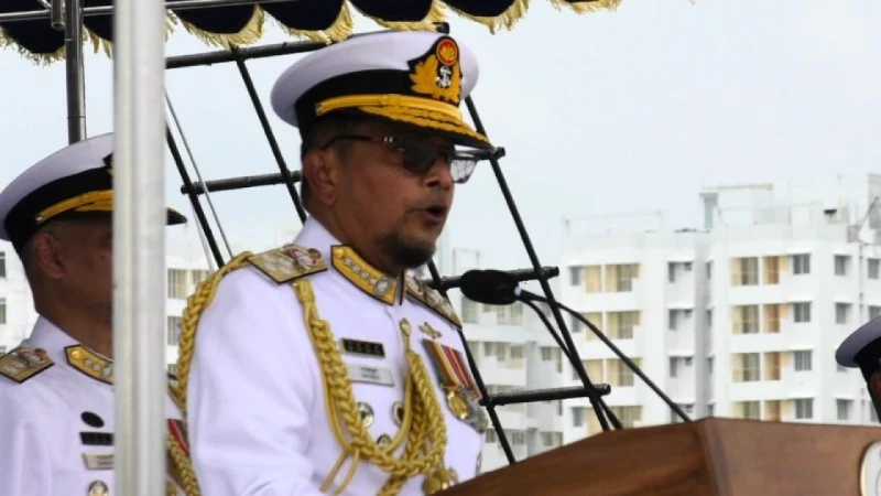 সুনীল অর্থনীতির উন্নয়নে সমুদ্র নিরাপত্তায় কাজ করছে নৌবাহিনী ও কোস্টগার্ড: নৌপ্রধান