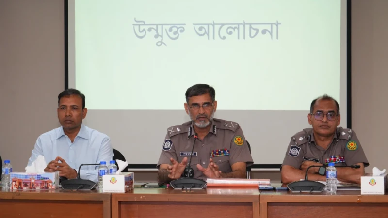 ঈদুল আজহায় সর্বোচ্চ সজাগ থাকতে হবে: ডিএমপি কমিশনার