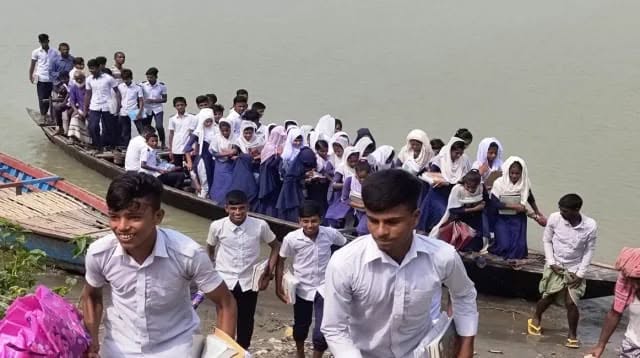 মধ্যনগরে সাত গ্রামের শিক্ষার্থীদের দুর্ভোগ লাঘবে মাধ্যমিক বিদ্যালয় প্রতিষ্ঠার দাবি