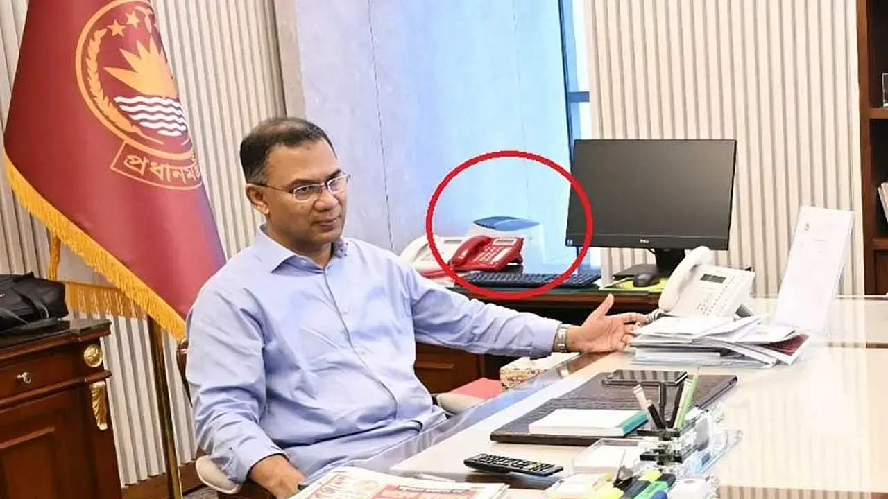 প্রধানমন্ত্রীর টেলিফোনের লাল তার চুরি, গ্রেপ্তার ২