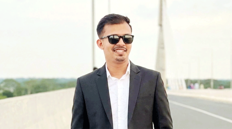 মাকে দেখতে এসে ছাত্রলীগ নেতা গ্রেপ্তার
