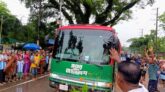 মৌলভীবাজারের পথে প্রধানমন্ত্রী,সড়কে জনতা