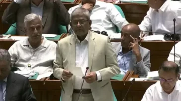 বিরোধী দলের এমপিদের আসনে ২০ কোটি টাকা বরাদ্দ সংসদে মির্জা ফখরুল
