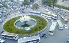 রাজধানীতে দিনে-দুপুরে গুলি করে ১৭ ডলার ছিনতাই