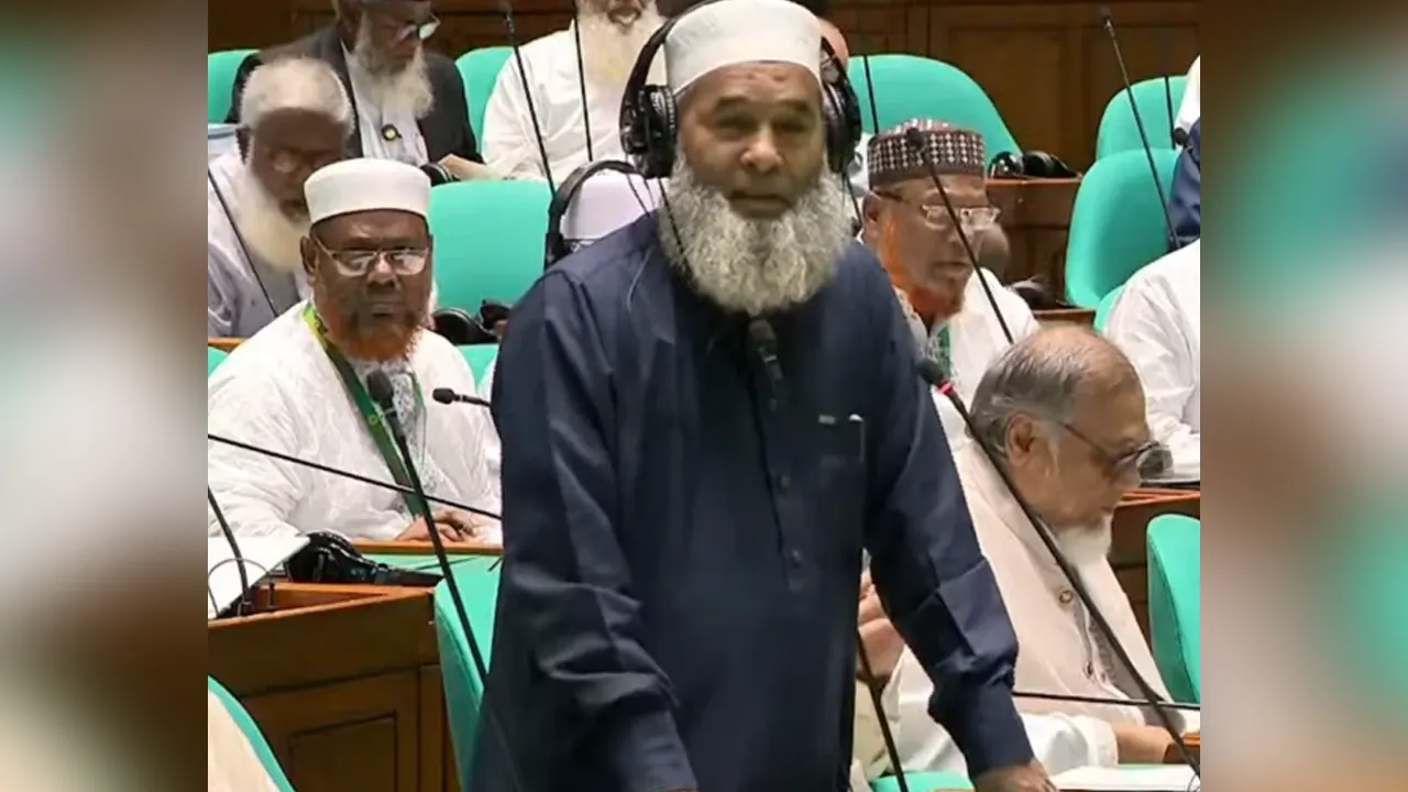 সংসদ কক্ষে প্রবেশের সময় ‘মাথা নিচুতে’ আপত্তি মুজিবুর রহমানের