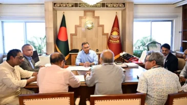 দেশীয় প্রযুক্তিতে অ্যাম্বুলেন্স তৈরি নিয়ে বৈঠকে প্রধানমন্ত্রী