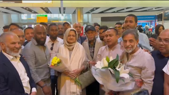 নির্বাচিত হওয়ার পর প্রথম যুক্তরাজ্য সফরে এমপি তাহসিনা রুশদীর লুনা, হিথ্রোতে উষ্ণ অভ্যর্থনা