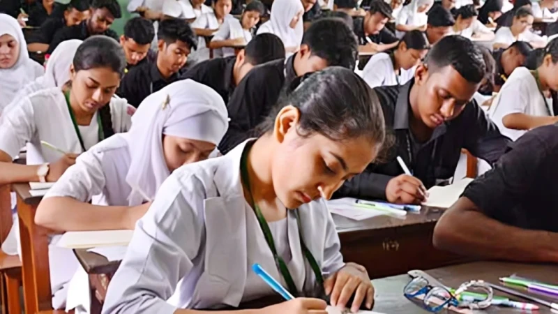 চট্টগ্রাম শিক্ষা বোর্ডের সব জেলার এইচএসসি পরীক্ষা ১৬ জুলাই পর্যন্ত স্থগিত