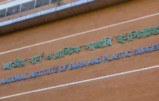 ঢাকায় সেলুনে এসি বিস্ফোরণ, দগ্ধ ১০