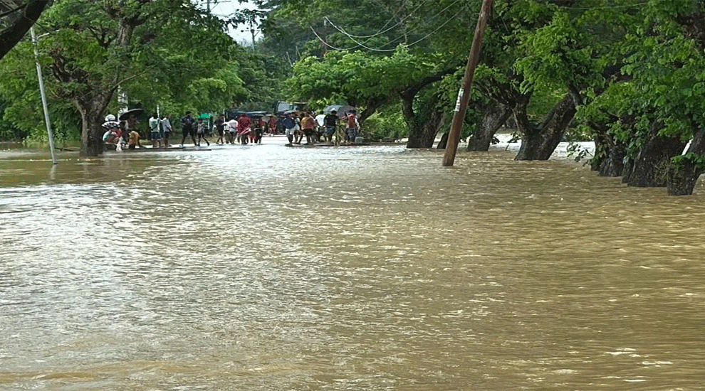সিলেটে বন্যা ও ভারী বৃষ্টি নিয়ে দুঃসংবাদ, যা জানালো আবহাওয়া অফিস