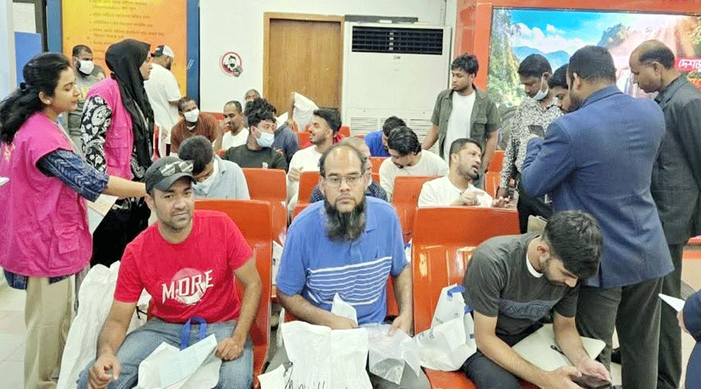 সিলেটের ৩ জনসহ ২৩ বাংলাদেশিকে ফেরত পাঠাল যুক্তরাষ্ট্র