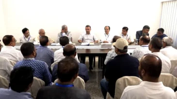 তিন জেলার নেতাদের সঙ্গে সভা করলেন প্রধানমন্ত্রী
