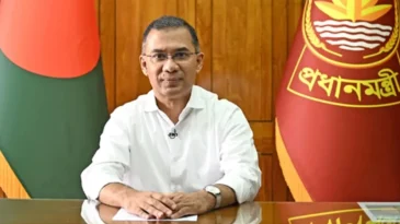 সরকারি অনুষ্ঠানের ব্যানার-ফেস্টুন-বিলবোর্ডে প্রধানমন্ত্রীর ছবি ব্যবহার নিষিদ্ধ