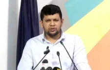 বললেন মাহফুজ আলম ফ্যাসিবাদের পক্ষে থাকা শিক্ষকরা বিশ্ববিদ্যালয়ে পাঠদানের অধিকার রাখে না